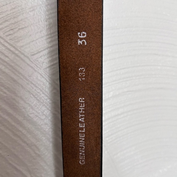 Realtree Dark Brown Leather Men’s Size 36 Belt Shotgun Shell Detail - Picture 2 of 3